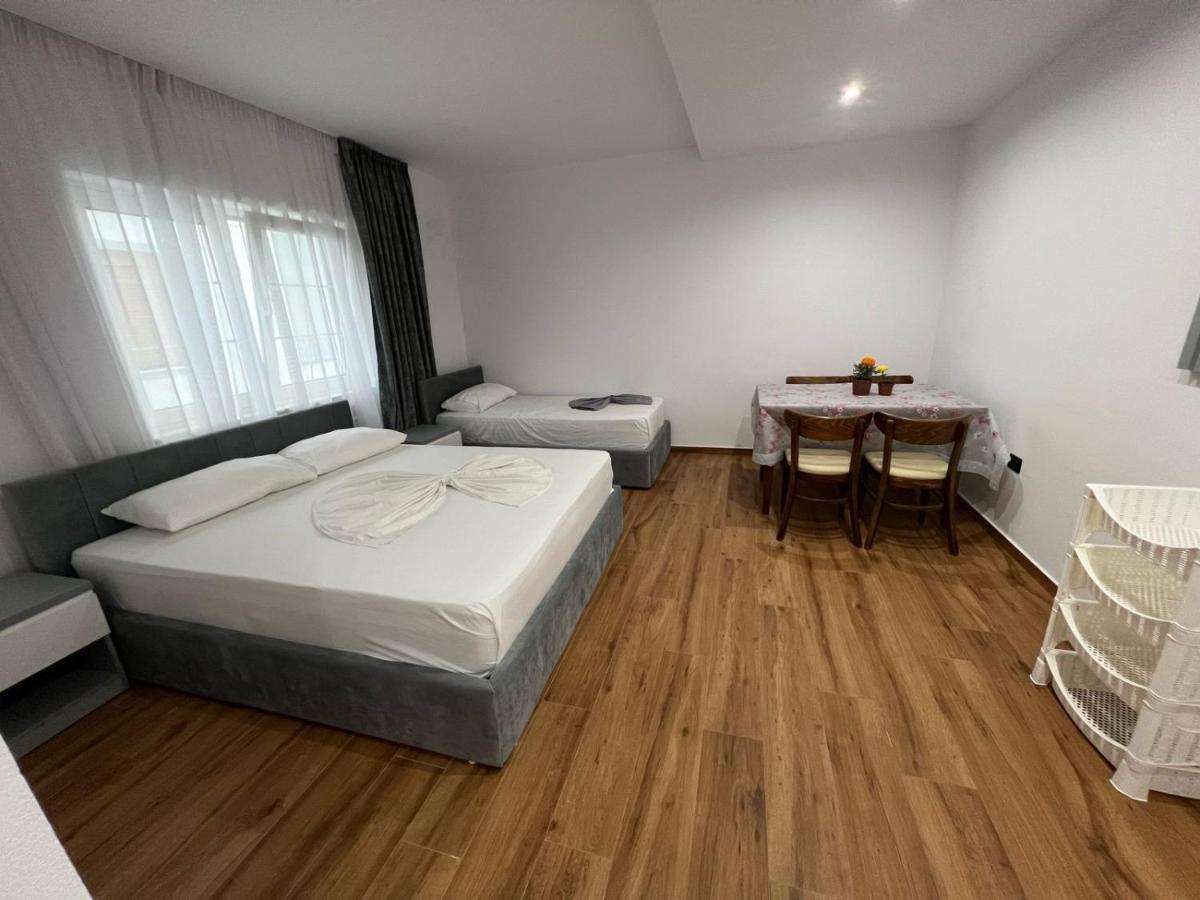 Hotel Vila Herta Durrës Zewnętrze zdjęcie